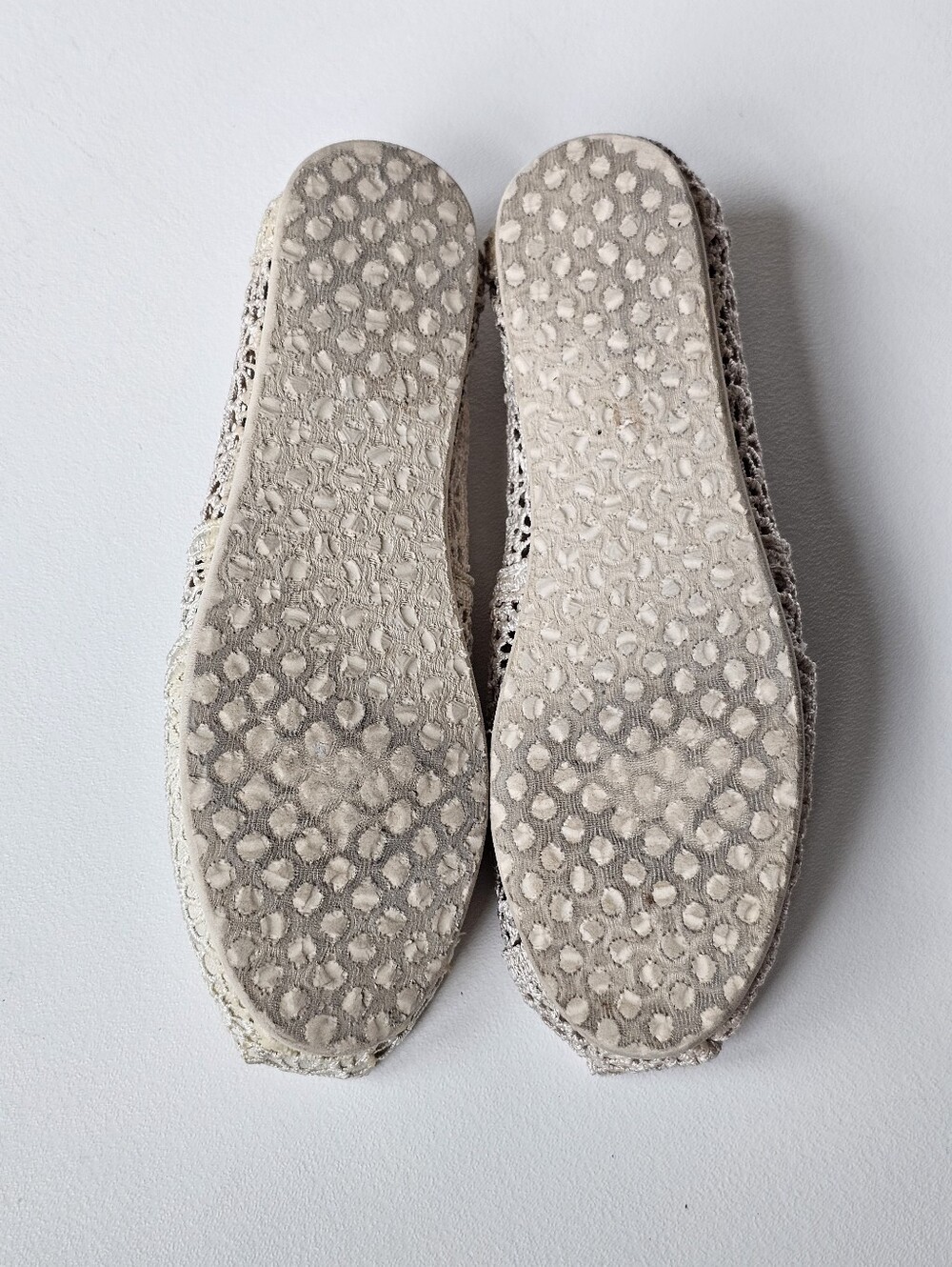 TOMS Alpargata Natural Moroccan Crochet Slip-On Flats Ivory Women's Size 6 - Picture 10 of 11